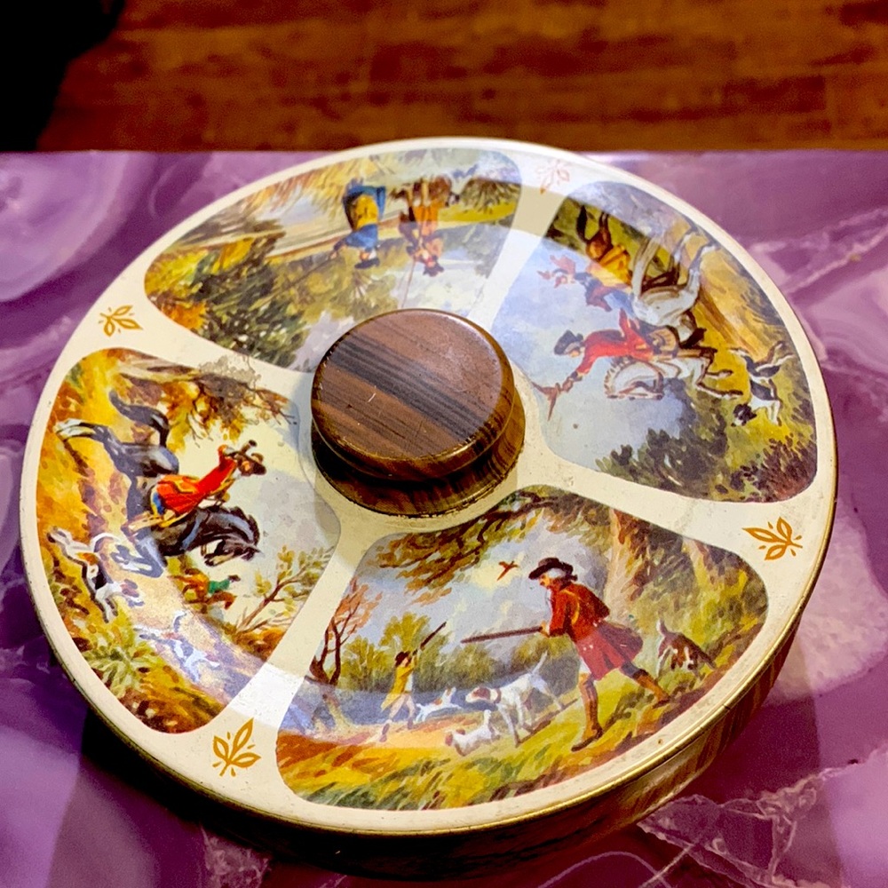 Antique bowl holder